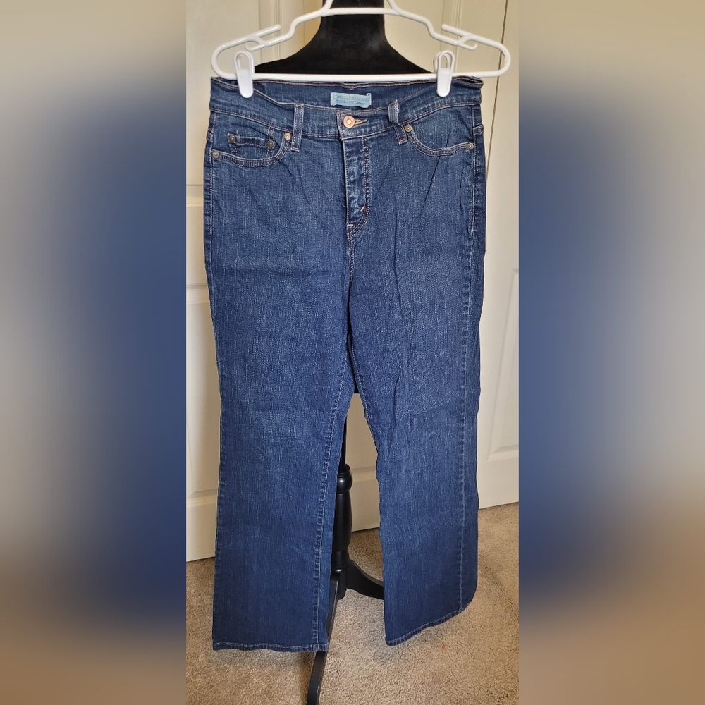 Women's Levi's Perfectly Slimming Boot Cut 512 Size 12M
